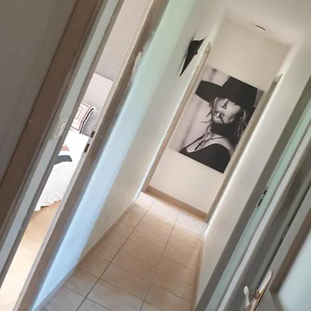 Maison Contemporaine Pres De La Feriehus *