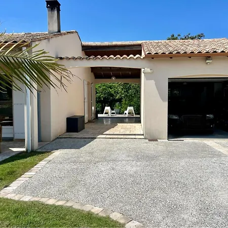 Maison Contemporaine Pres De La