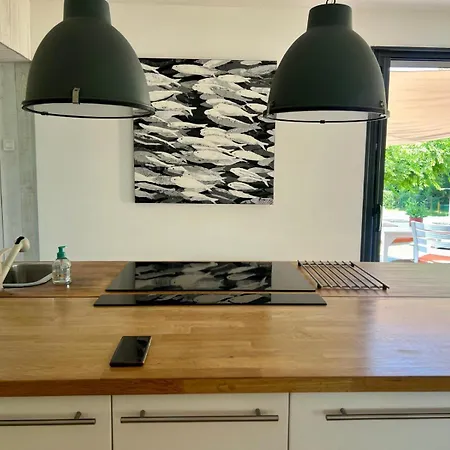 Feriehus Maison Contemporaine Pres De La *