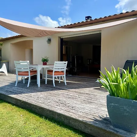 Maison Contemporaine Pres De La Holiday home *