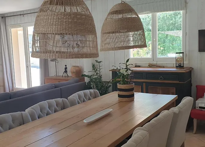 Maison Contemporaine Pres De La