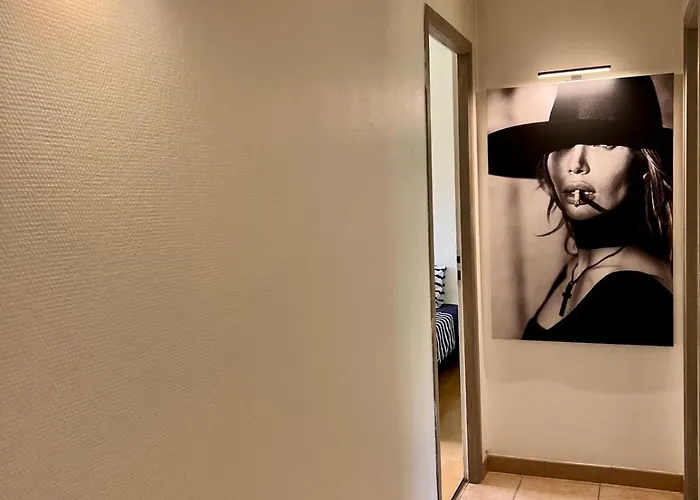 Maison Contemporaine Pres De La Soubise