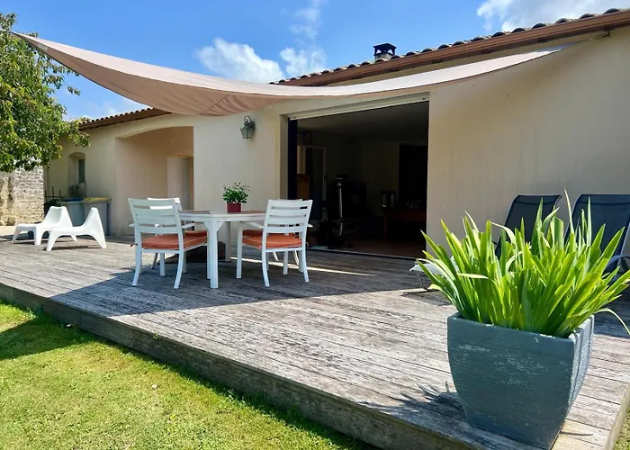 Maison Contemporaine Pres De La Сasa de vacaciones *