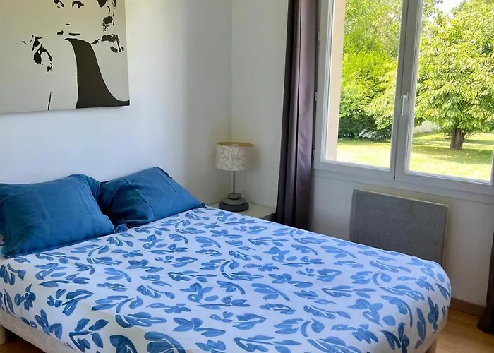 Maison Contemporaine Pres De La Сasa de vacaciones *